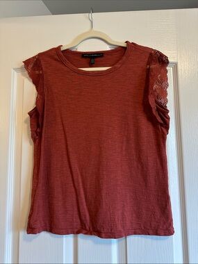 White House Black Market Sleeveless Lace-Trim Tank in Rust